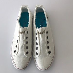 Blowfish white sneakers size 9